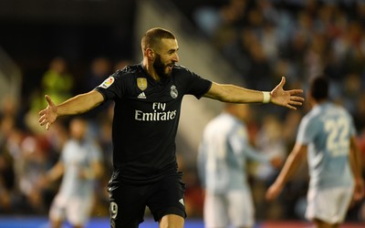 熊猫体育精华-从皇马青训到世界最佳边卫